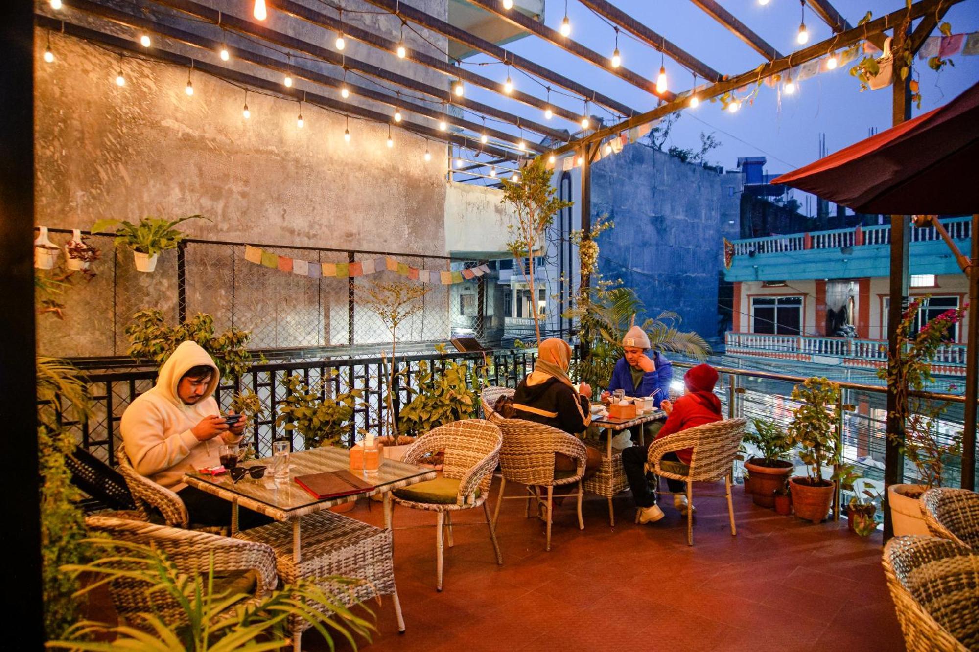 Hotel Edingo Inn Itahari 外观 照片